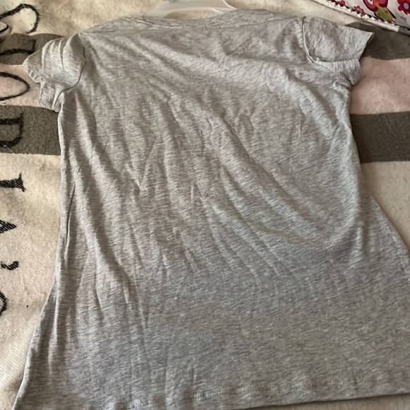 Brand new without tags T-shirt says Enjoy every moment super cute - Picture 2 of 2